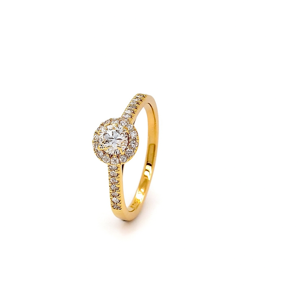 Halo diamantring i 18 kt guld  - 17020D38