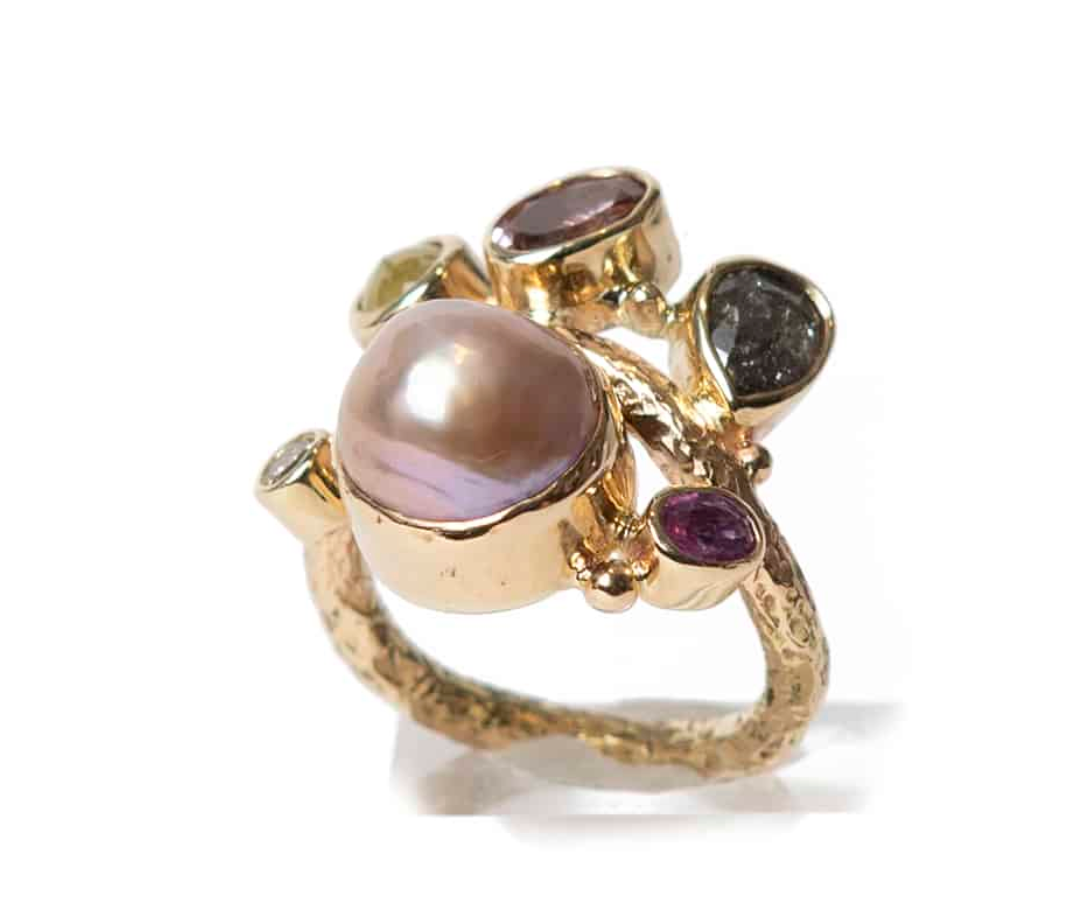 Athena guld ring med diamant, safir og perle