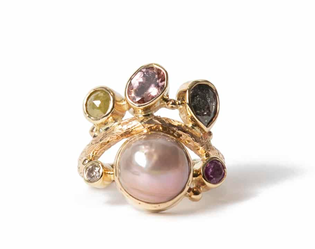 Athena guld ring med diamant, safir og perle