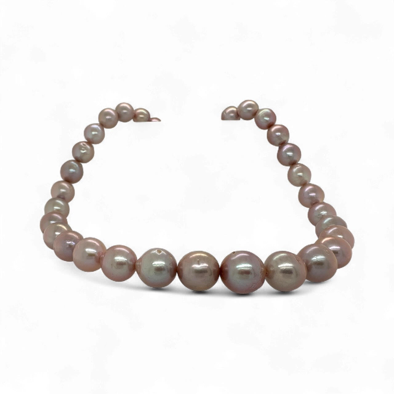 Perlekæde af lyserøde ferskvandsperler