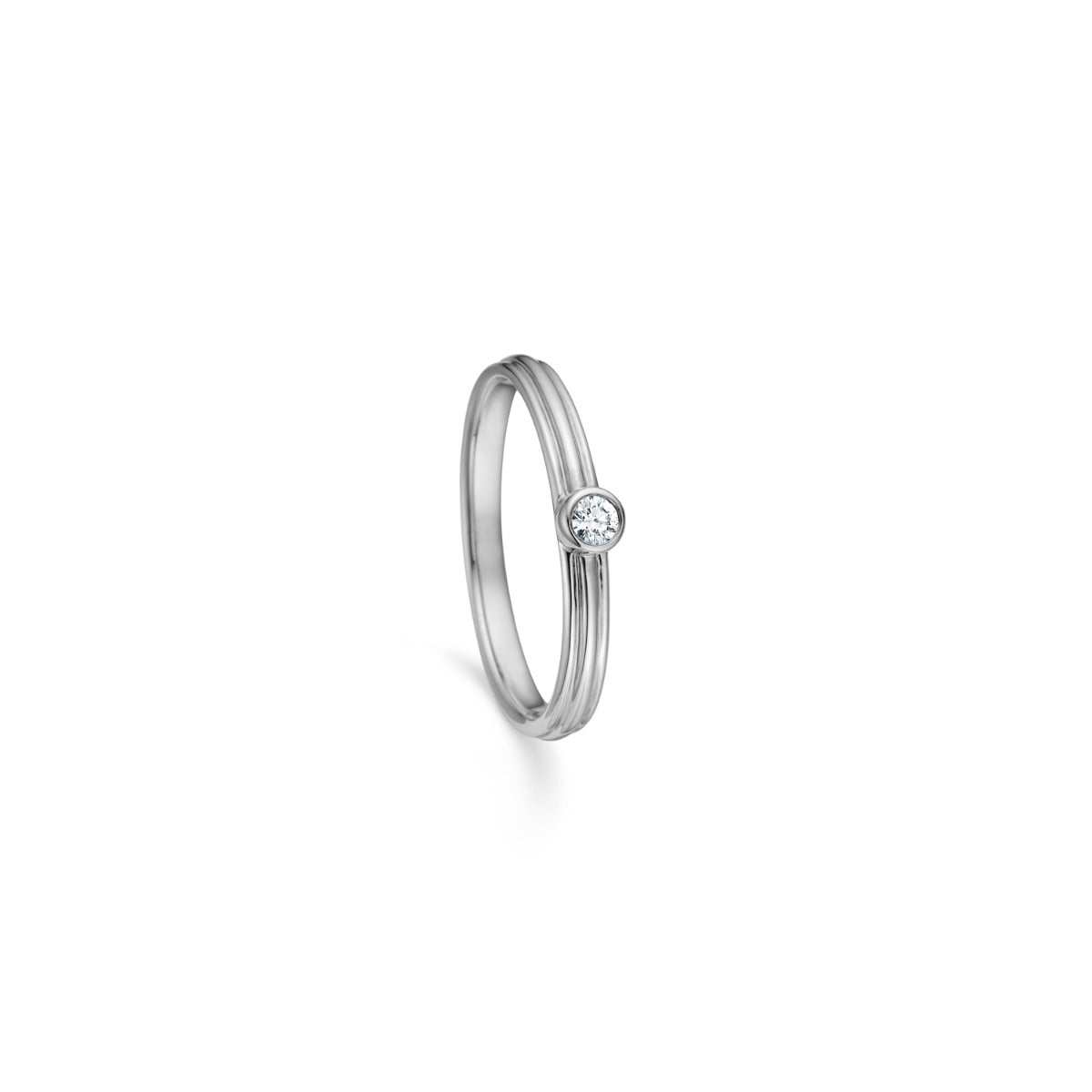 Diamonds in the Sky ring i sterlingsølv m. 0,05ct brillant - 19001D05